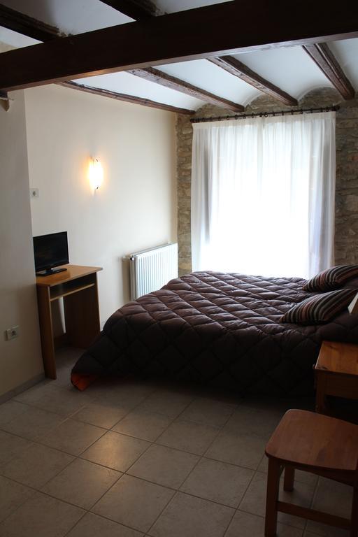 Hotel D'Ares Ares del Maestre Esterno foto